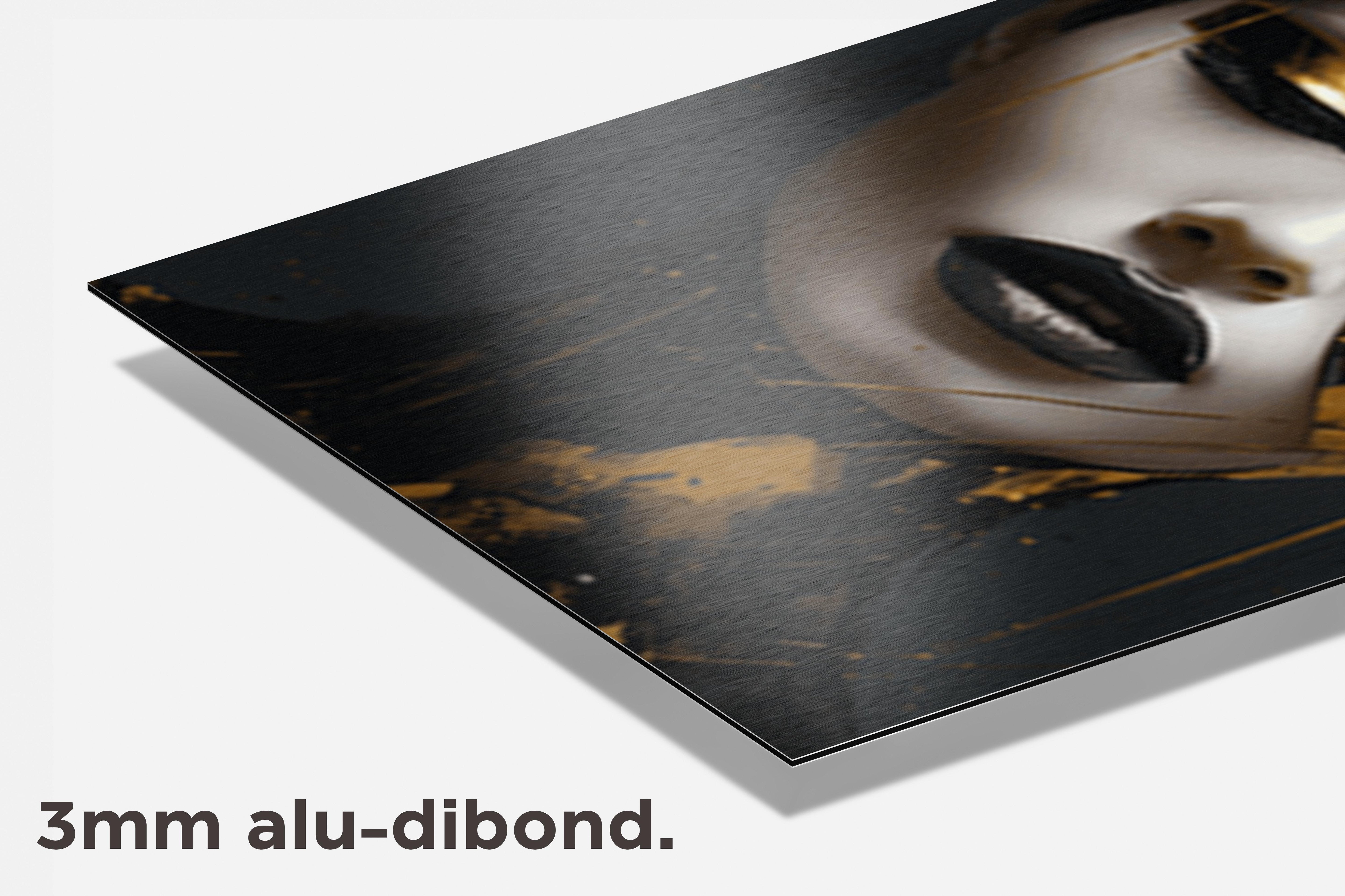 Vrouw in Goud dibond detail