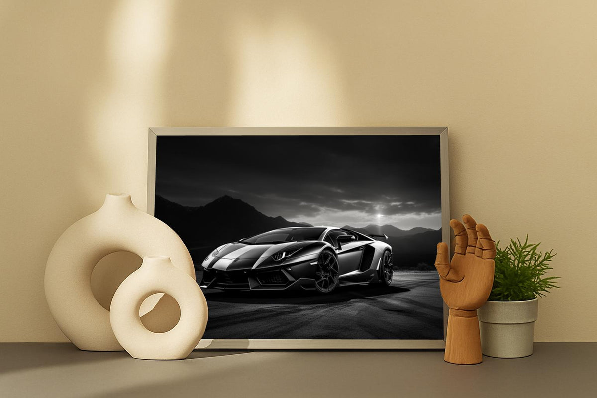 Lambo Schwarz Weiß Berge im Interieur