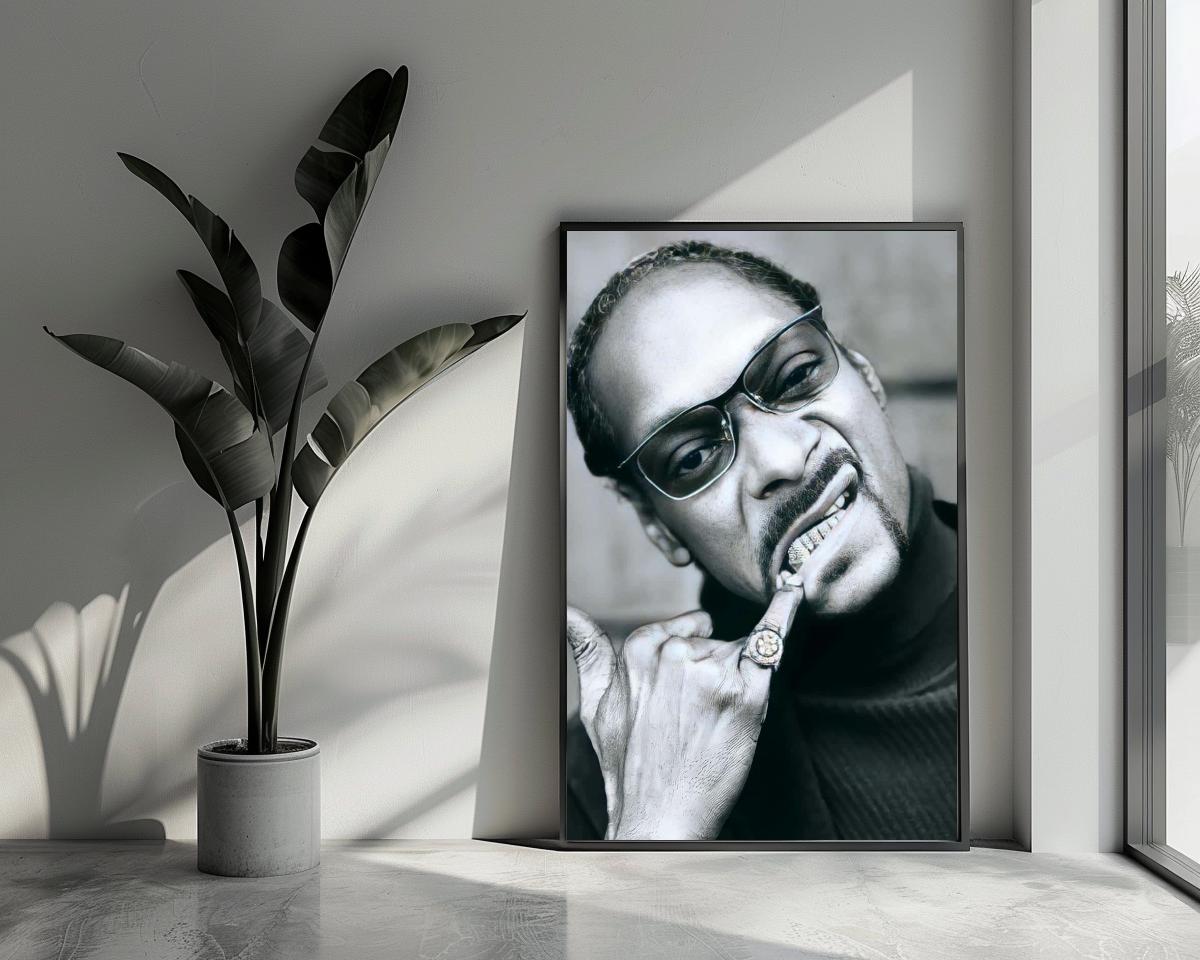 Snoop Dogg Grillz B&W poster van 25 Artstreet