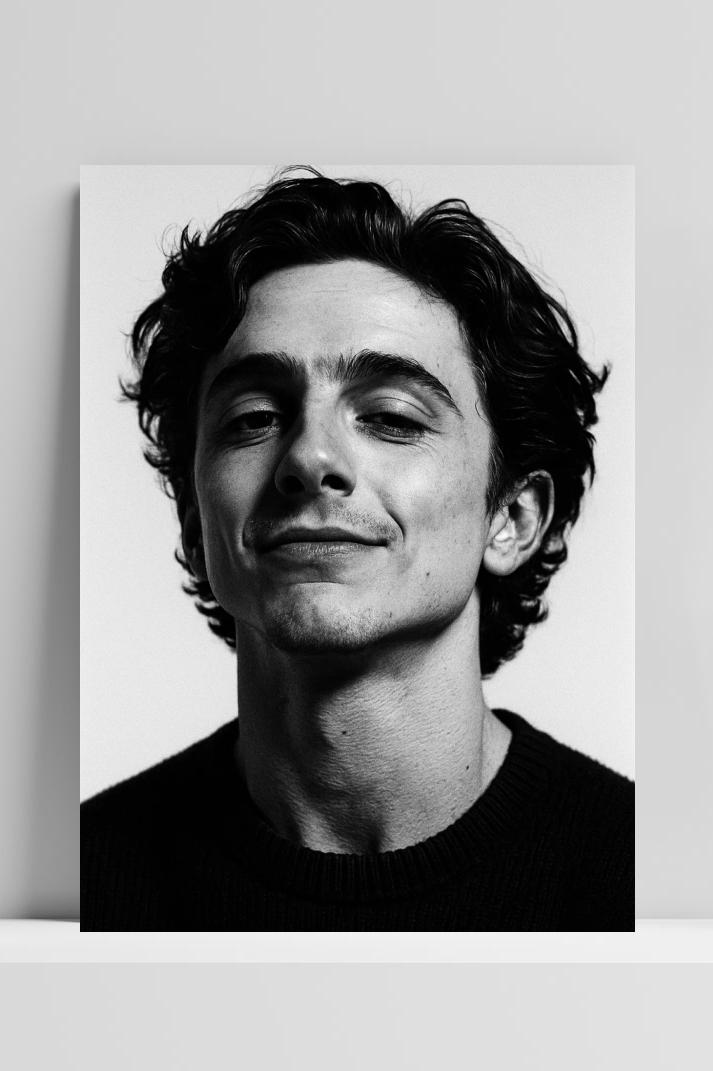 Timothée Chalamet B&W op 3mm aluminium dibond