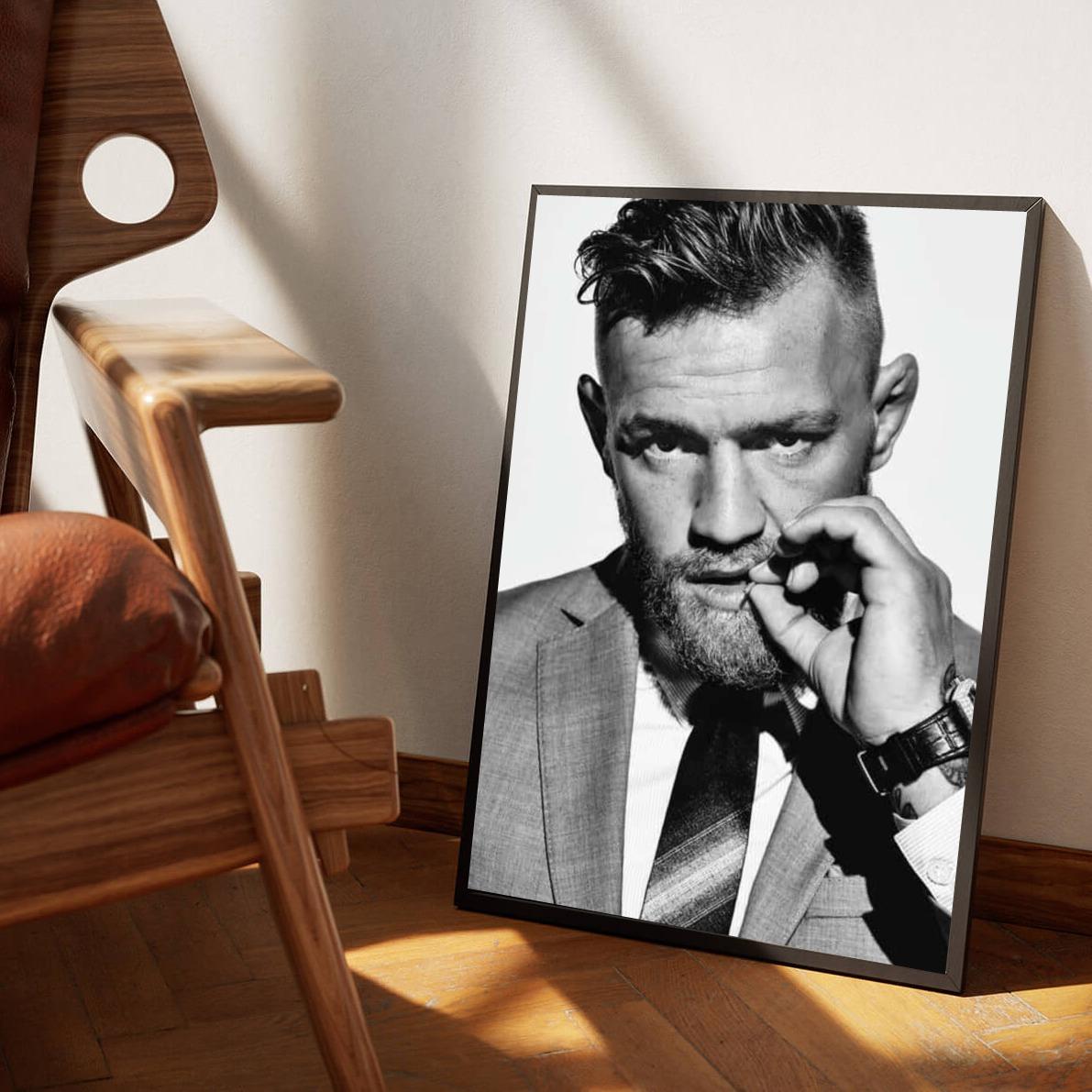 Conor McGregor Suit B&W poster sfeerbeeld 1