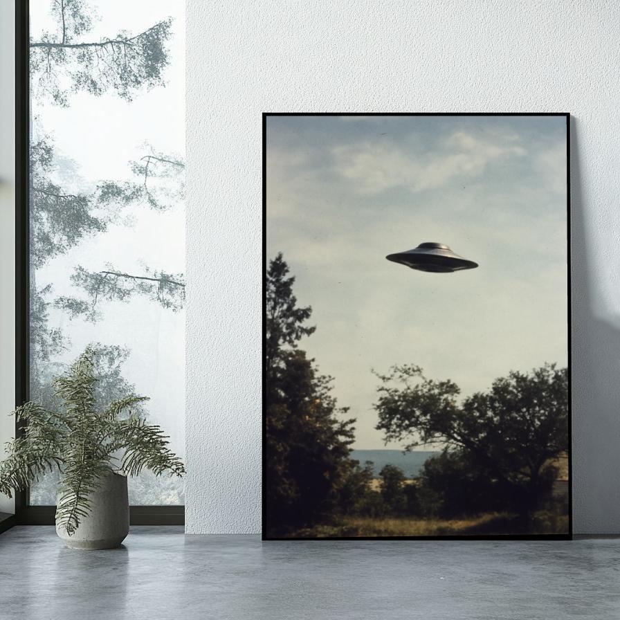 UFO Vintage poster sfeerbeeld 1