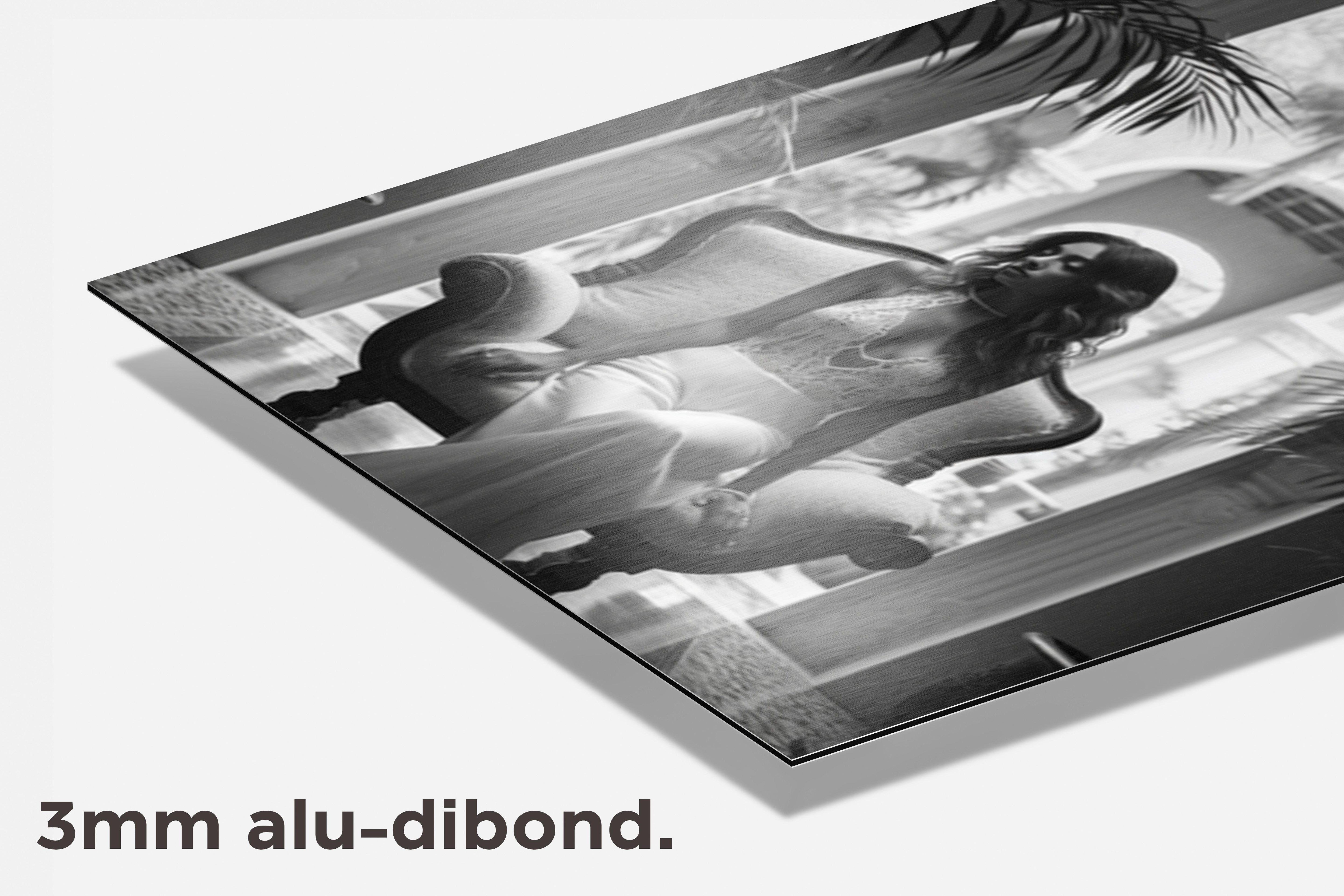 Vrouw op stoel dibond detail