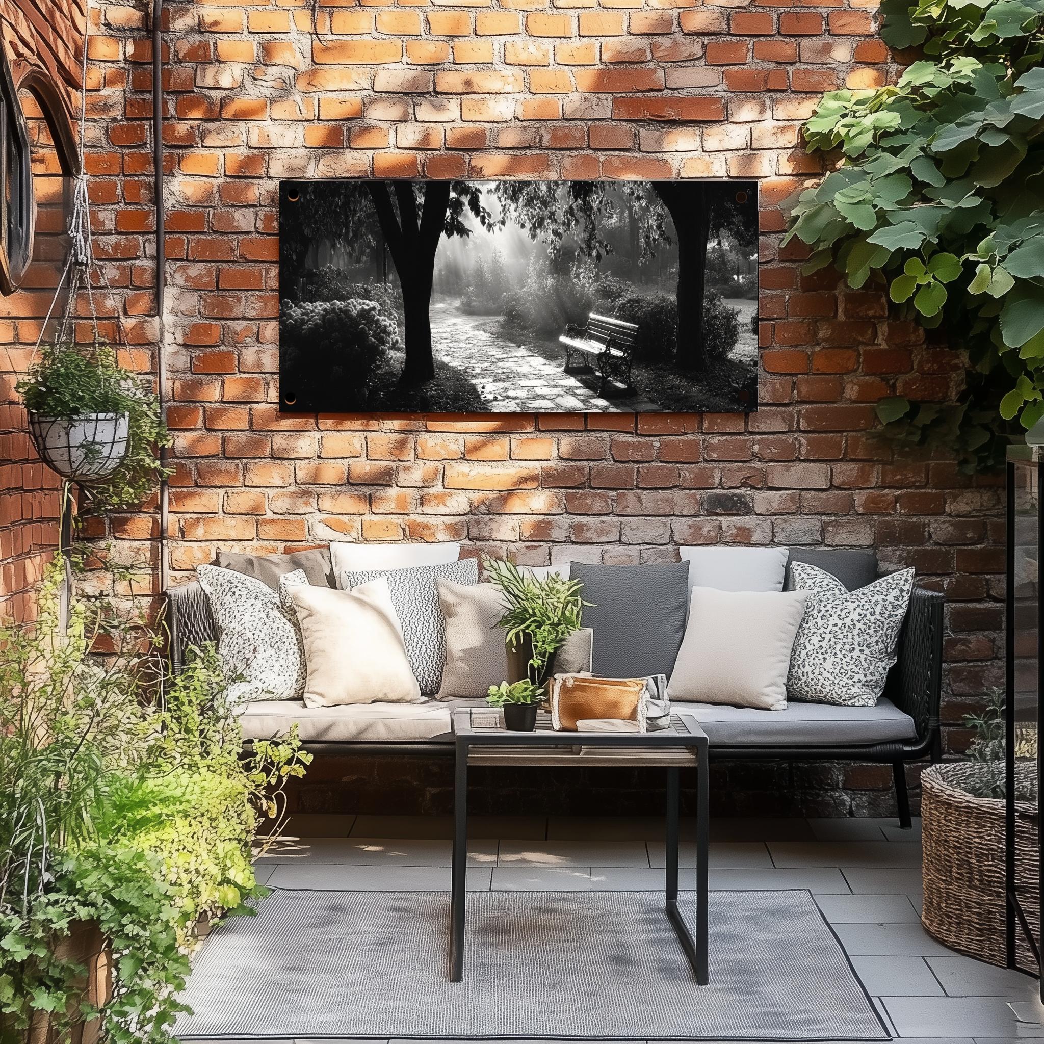 Tuinposter Mistig sfeerbeeld 3