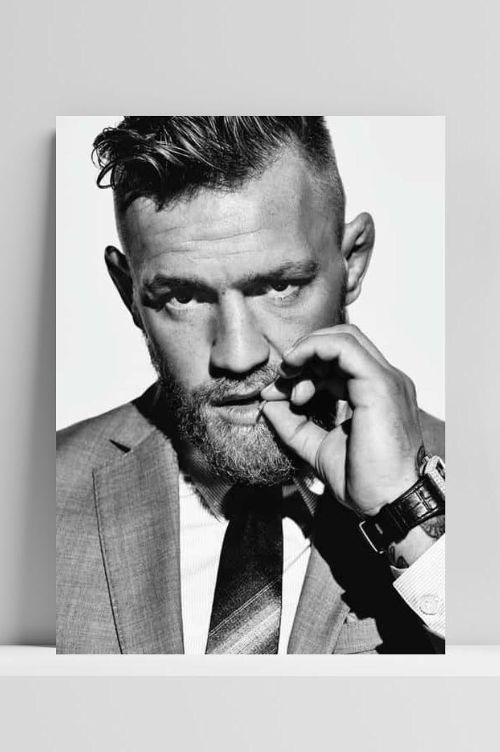 Conor McGregor Suit B&W op 3mm aluminium dibond