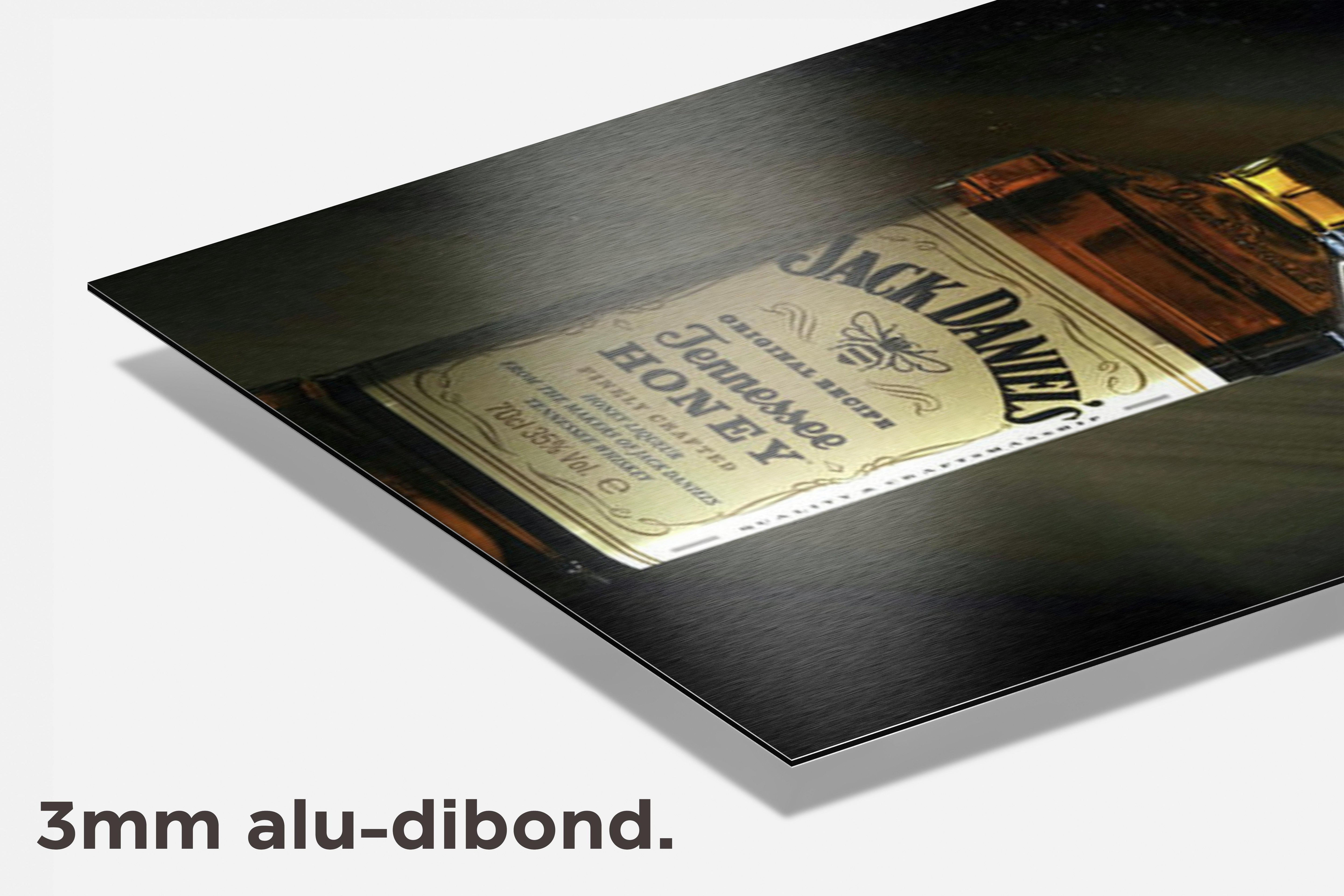 Jack Daniels Honey dibond detail