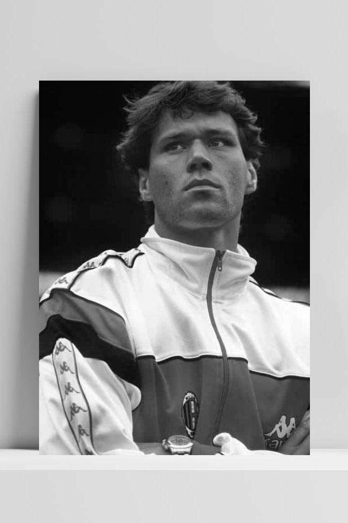 Marco van Basten B&W op 3mm aluminium dibond