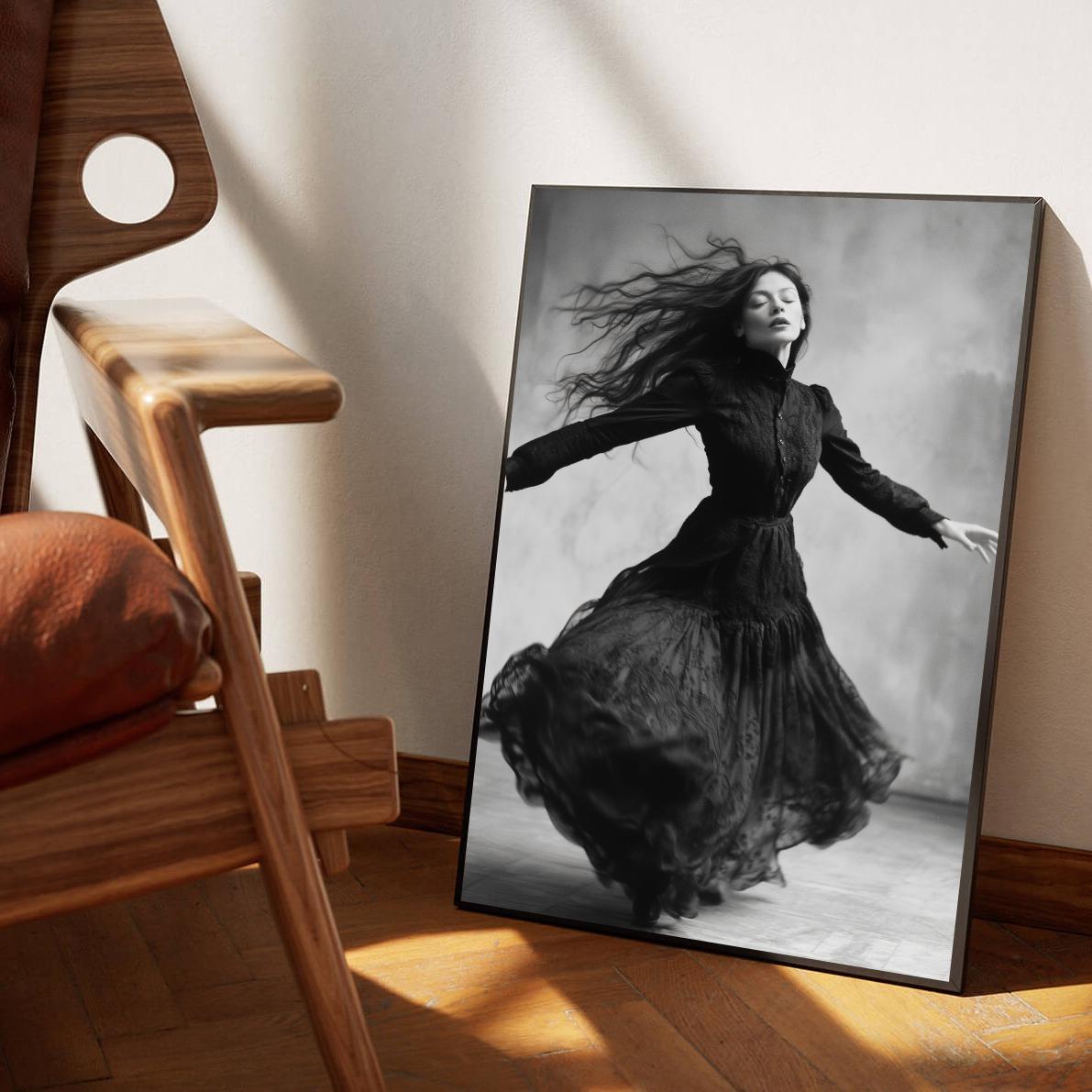 Dancing Woman B&W poster sfeerbeeld 1