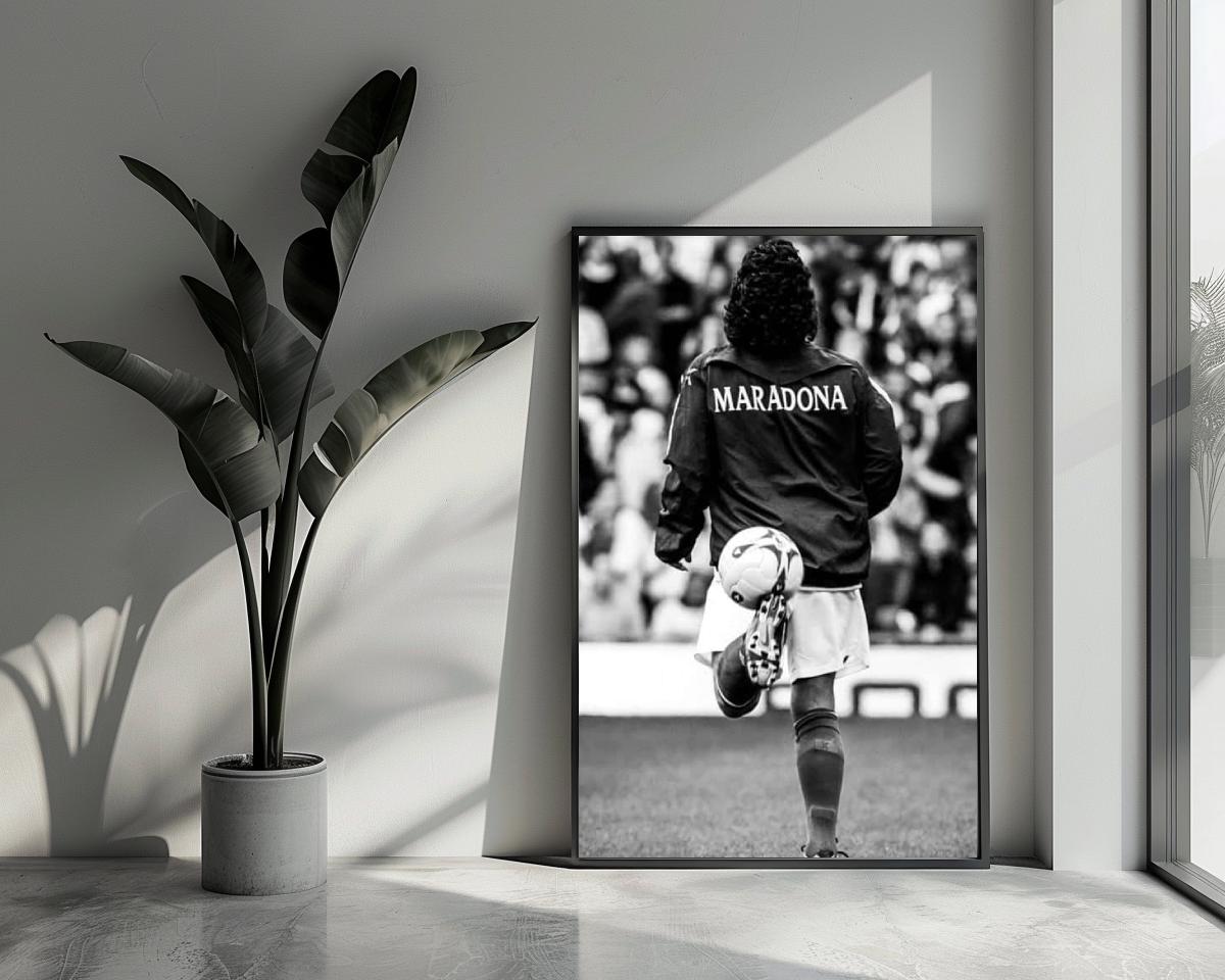 Diego Maradona B&W poster van 25 Artstreet