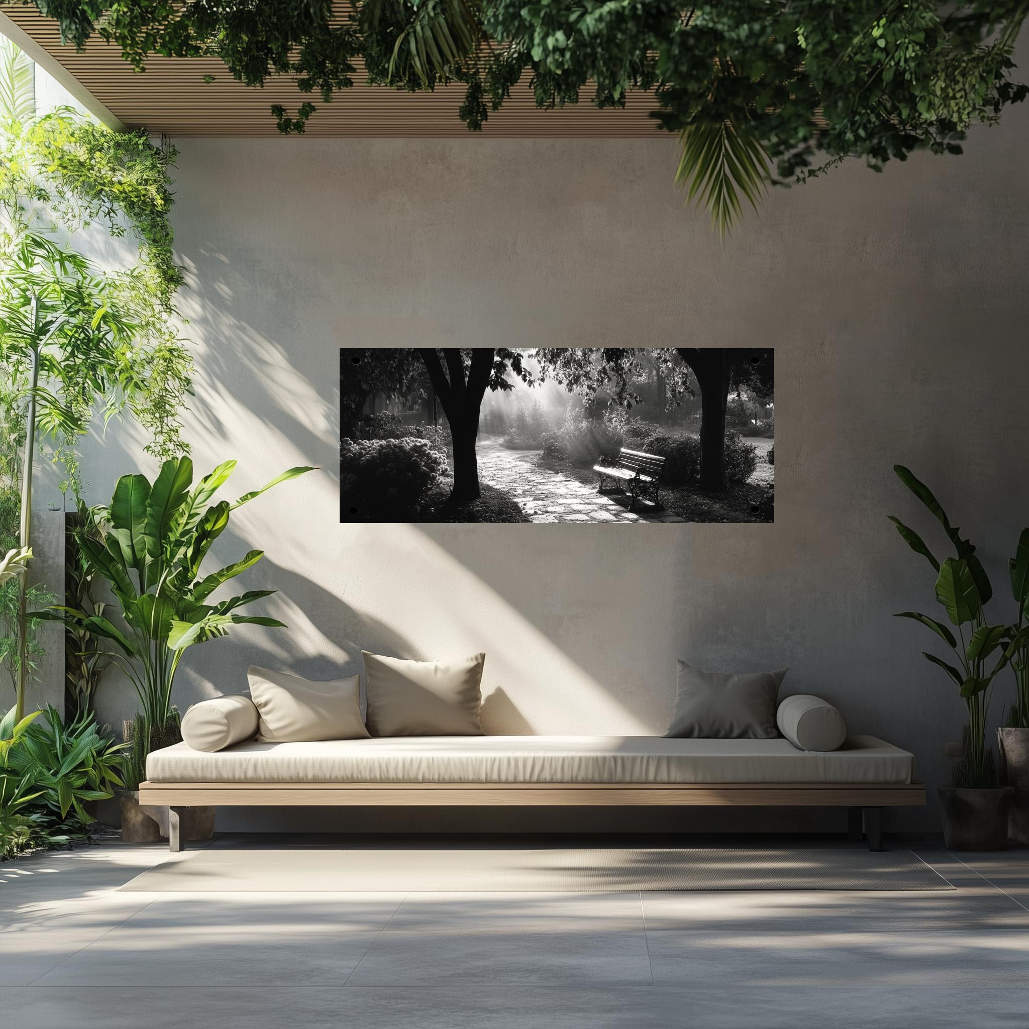 Tuinposter Mistig sfeerbeeld 2