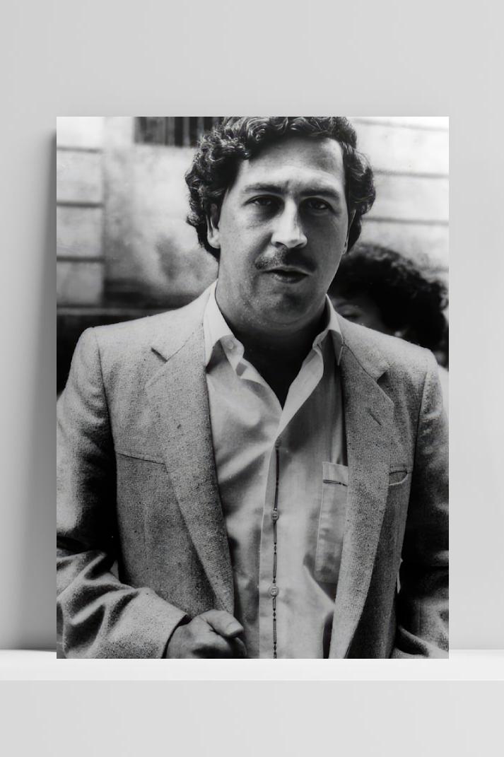 Pablo Escobar Zwart Wit op 3mm aluminium dibond